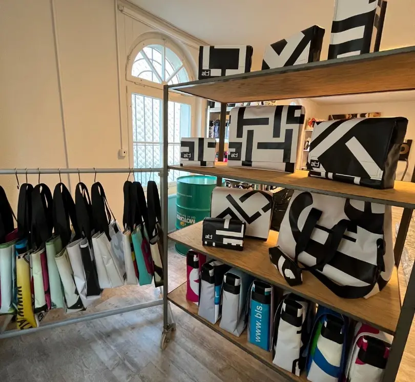 Individuelle Blachentaschen